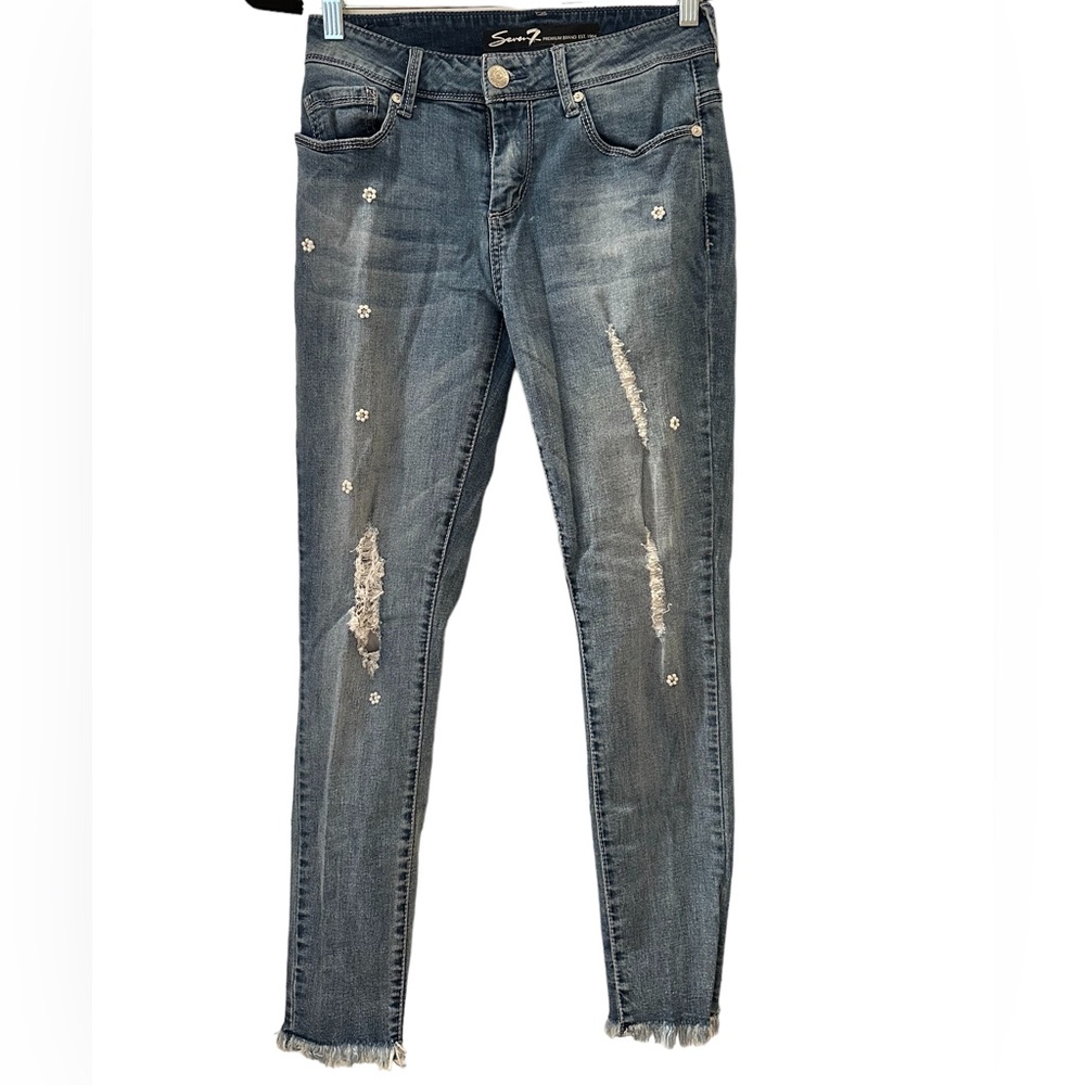 Distressed Seven Jeans with skinny frayed ankles size 4.